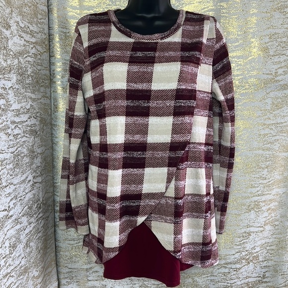 Hello Miz Plaid Overlap Sweater Knit Maternity & Nursing Top Size M - Picture 7 of 17